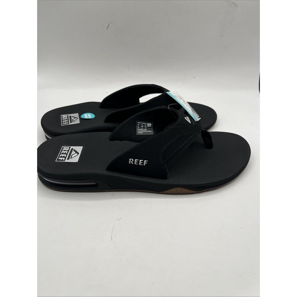 REEF Fanning Mens 10 Water Friendly Bottle Opener Sandals Flip Flops Black NWT - Picture 2 of 6